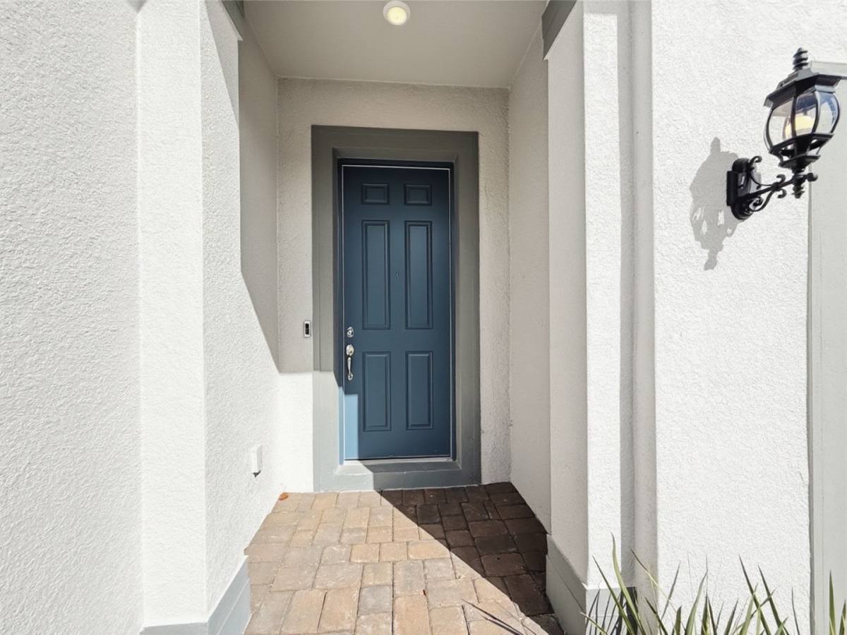 16645 Lone Oak Circle, Orlando, FL 32832 - House for Rent - Image 4