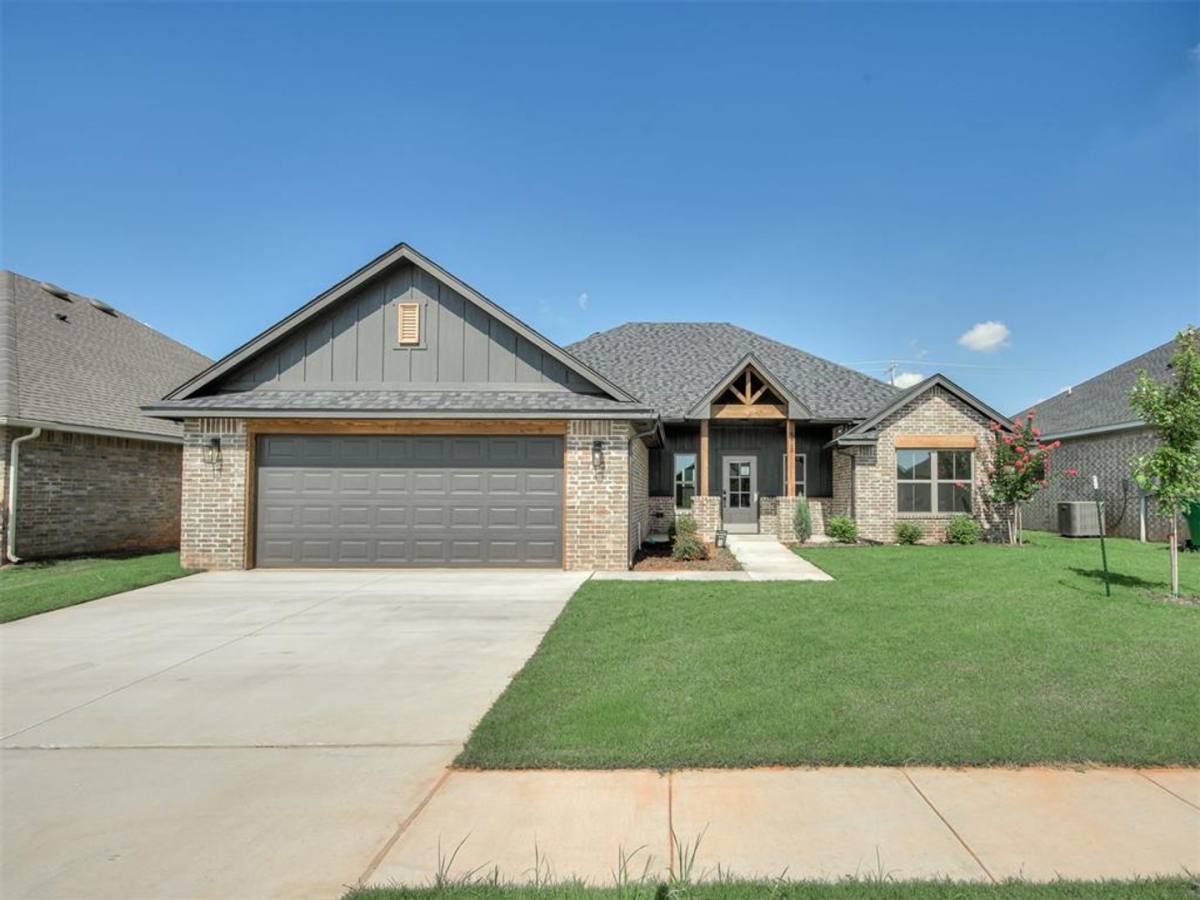 House for rent at 4913 Misty Wood Lane, Mustang, OK 73064