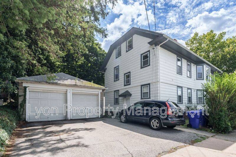 Apartment for rent at 1213 Smith St #1, Providence, RI 02908