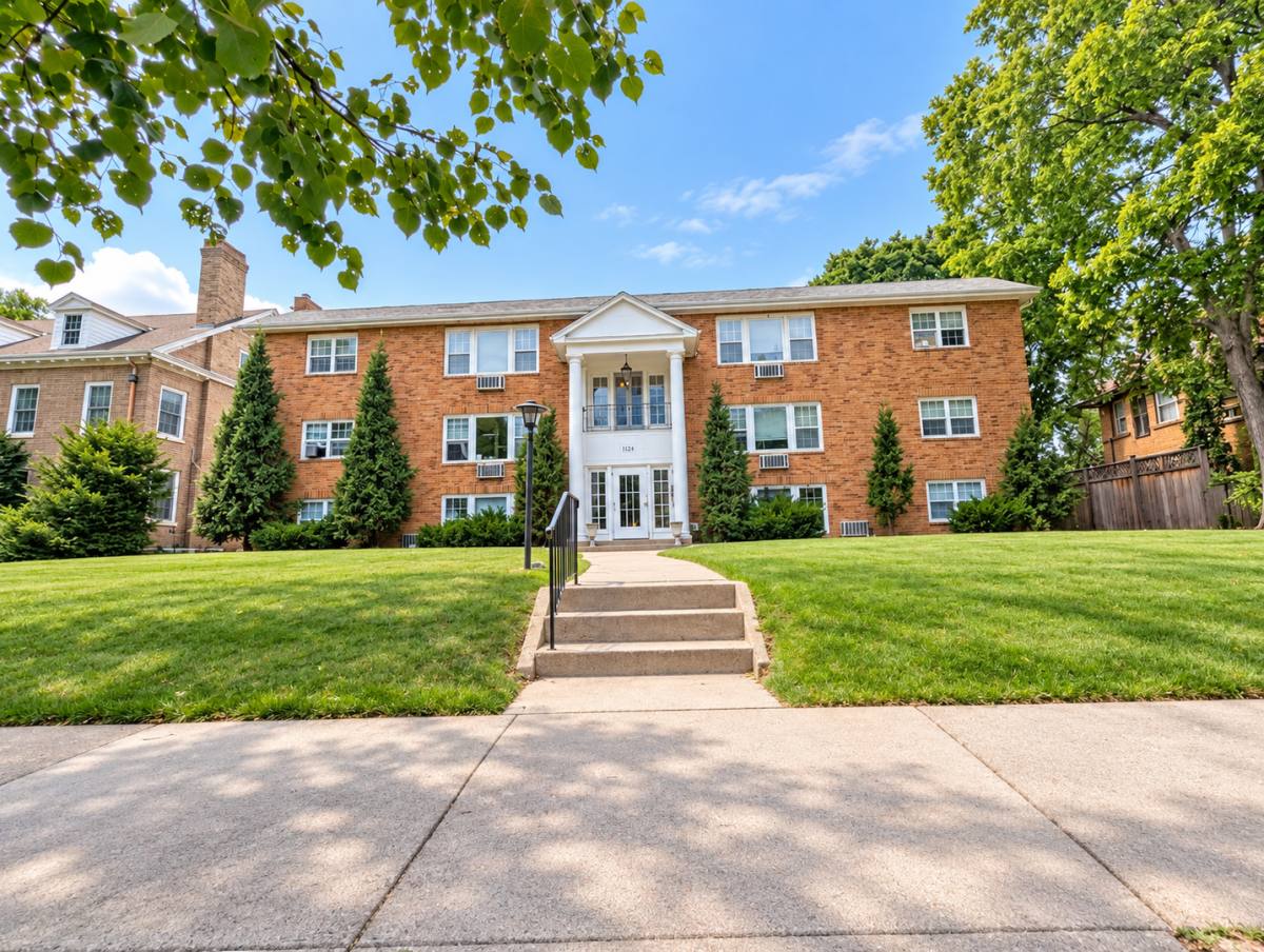 2020 Pillsbury Ave S, Minneapolis, MN 55404 - Apartment for Rent - Image 8