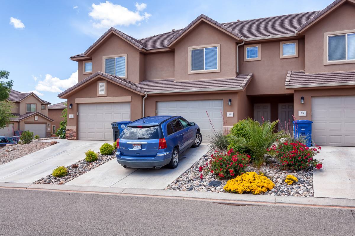 1000 E Bluff View Dr #22, Washington, UT 84780 - Townhouse for Rent