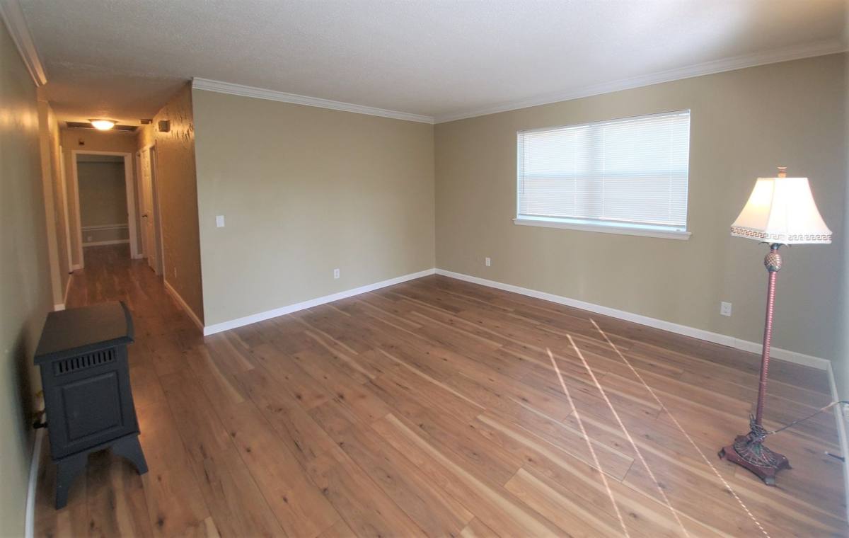 3808 NE 33rd St, Oklahoma City, OK 73121 - House for Rent - Image 2