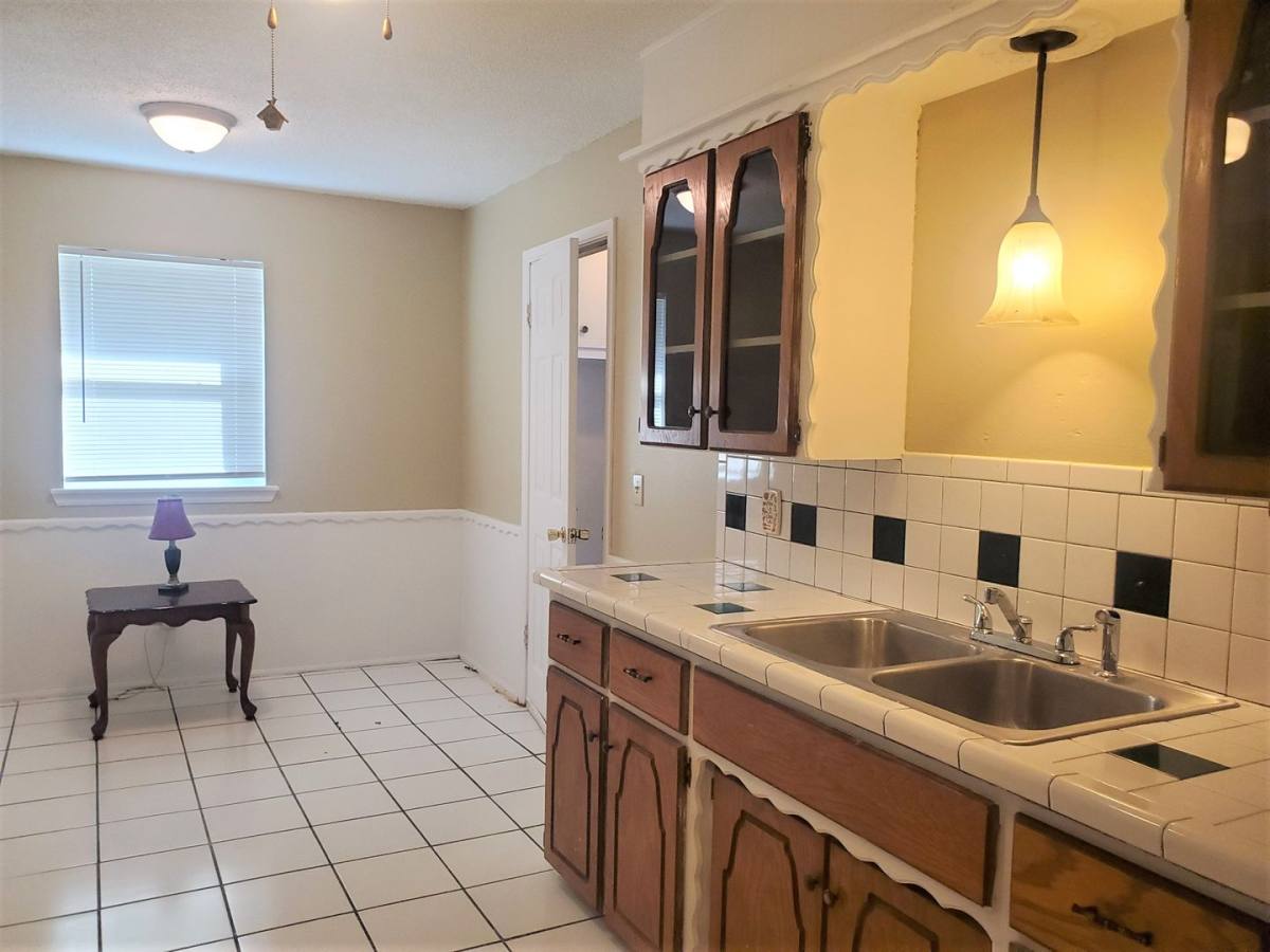 3808 NE 33rd St, Oklahoma City, OK 73121 - House for Rent - Image 4