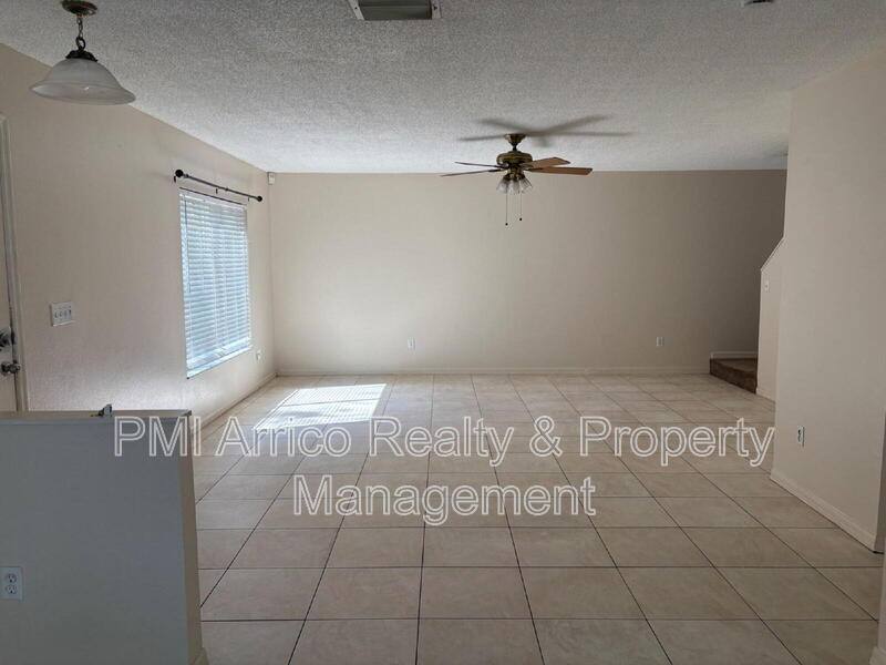 7430 E Bank Dr, Tampa, FL 33617 - Townhouse for Rent - Image 10