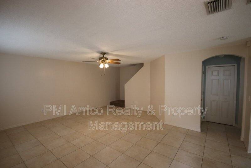 7430 E Bank Dr, Tampa, FL 33617 - Townhouse for Rent - Image 8