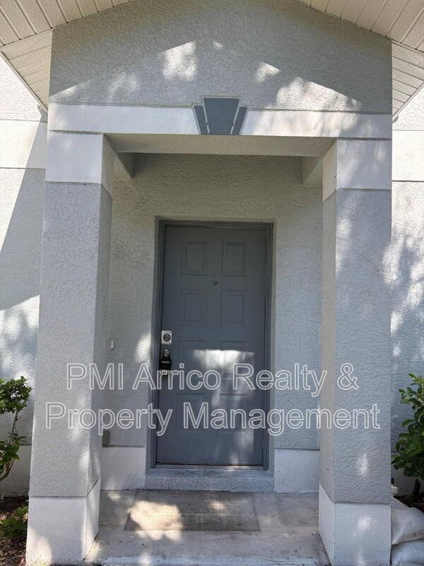 7430 E Bank Dr, Tampa, FL 33617 - Townhouse for Rent - Image 6