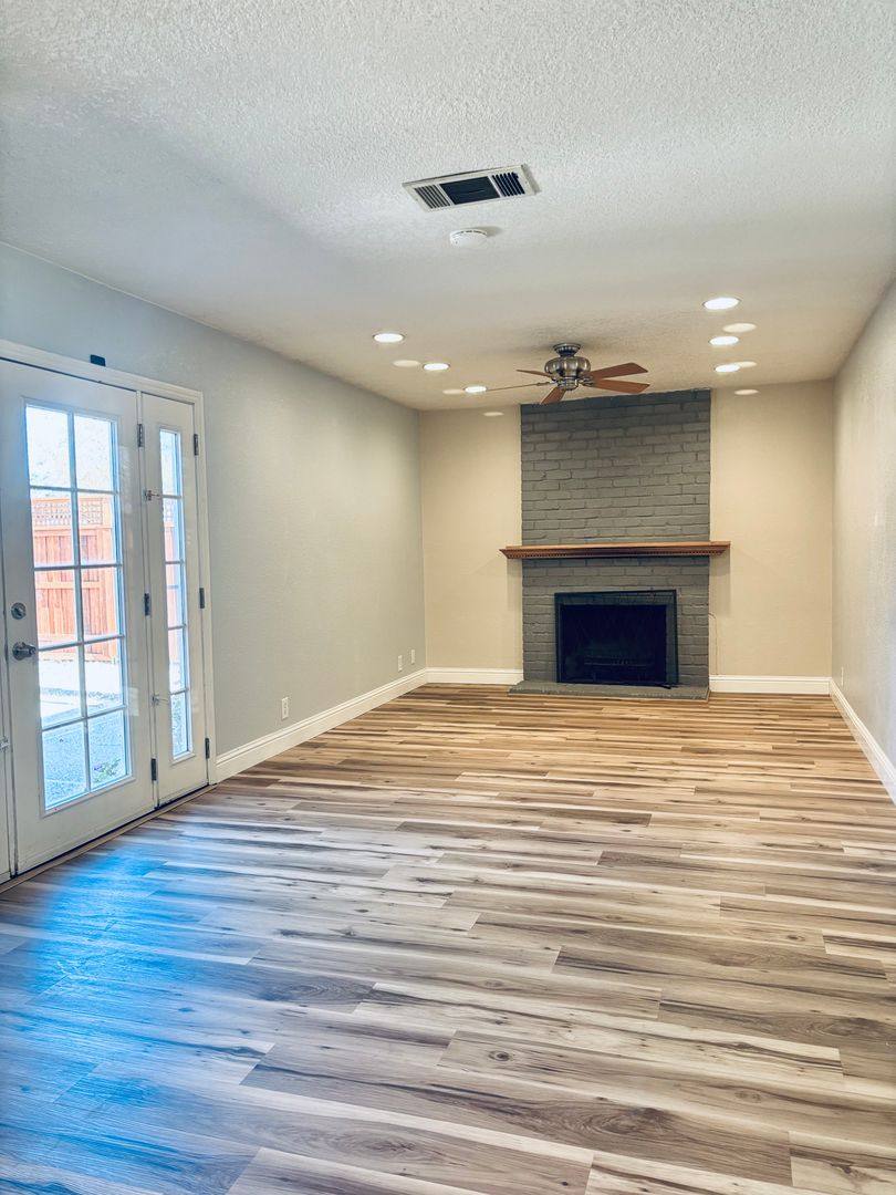 349 Temple Dr, Vacaville, CA 95687 - Apartment for Rent - Image 7