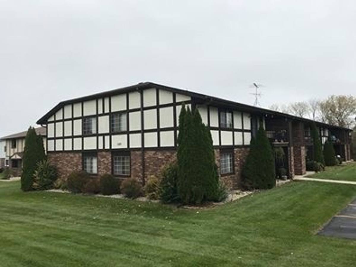 Apartment for rent at 380 Mill Ave, Union Grove, WI 53182