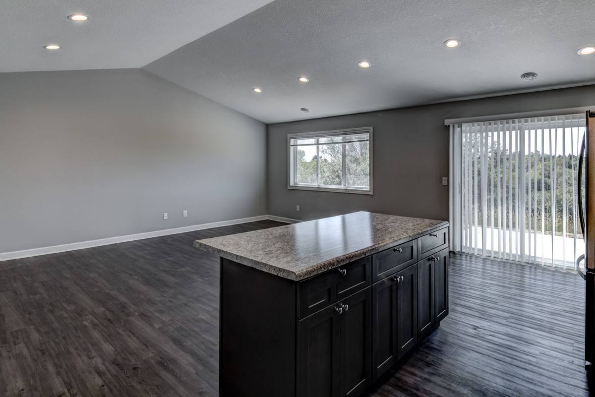 945-B Monette Ave, New Richmond, WI 54017 - Townhouse for Rent - Image 4