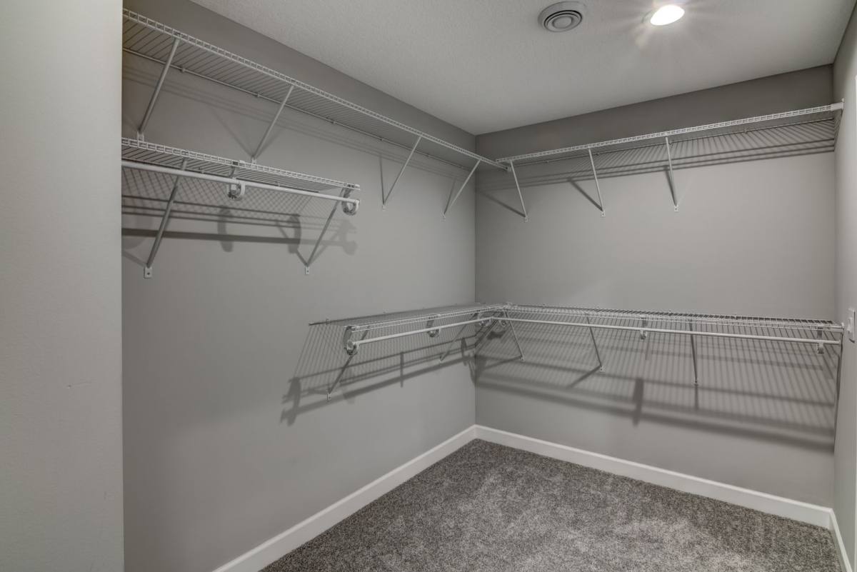 945-B Monette Ave, New Richmond, WI 54017 - Townhouse for Rent - Image 8
