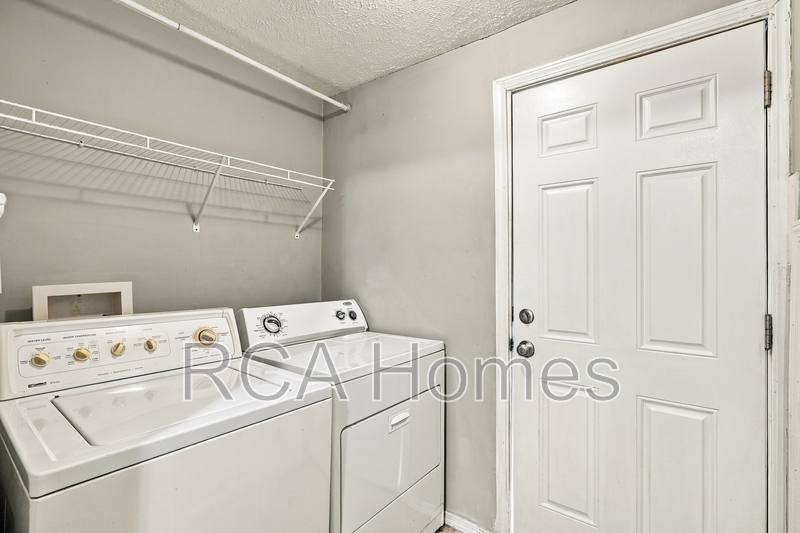 2831 E 19th St, Indianapolis, IN 46218 - House for Rent - Image 10