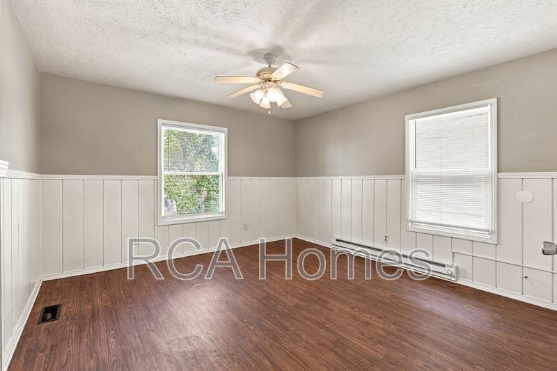 2831 E 19th St, Indianapolis, IN 46218 - House for Rent - Image 8