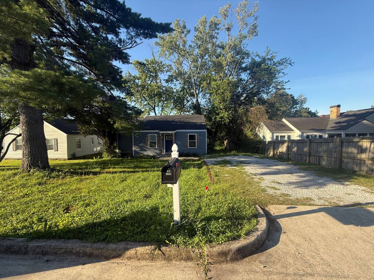 House for rent at 3913 Pine Ave SW, Huntsville, AL 35805