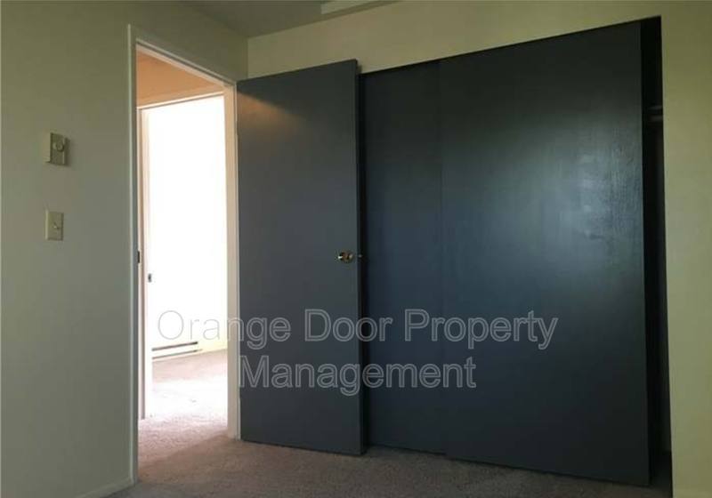 2710 Initial Place, Enumclaw, WA 98022 - Townhouse for Rent - Image 4