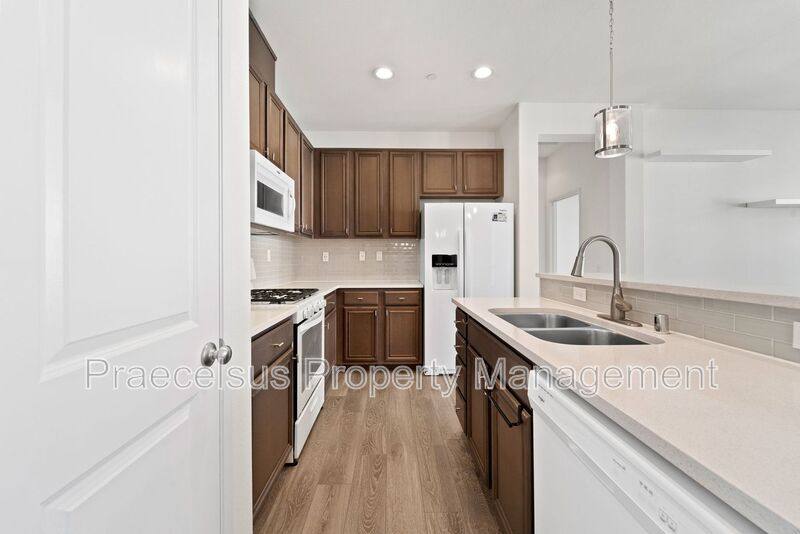 1710 Signature Place #1, Chula Vista, CA 91913 - Townhouse for Rent - Image 4