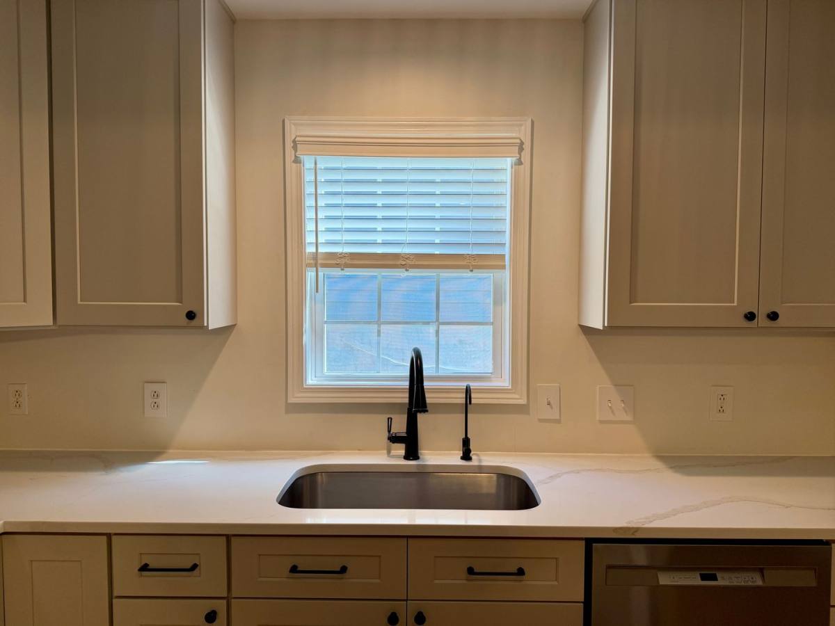 10 Peace St, Asheville, NC 28806 - House for Rent - Image 10