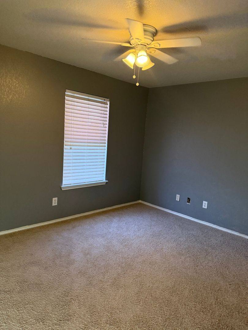 3207 Sunbird Bay, San Antonio, TX 78245 - House for Rent - Image 2