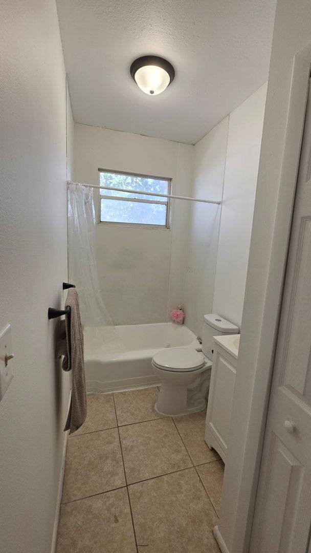 611 S Palm Ave, Howey In the Hills, FL 34737 - Apartment for Rent - Image 8