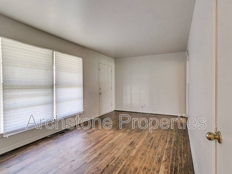937 N Locust Lane, Midwest City, OK 73110 - House for Rent - Image 2
