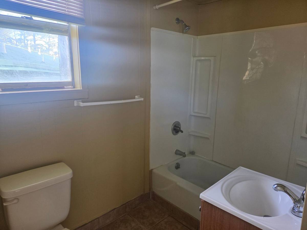98 W St, Ruidoso, NM 88345 - Apartment for Rent - Image 6