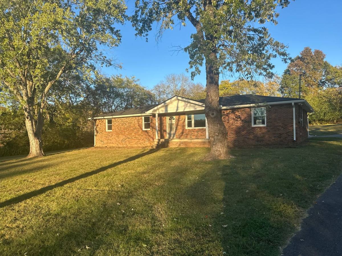 House for rent at 819 Cairo Bend Rd, Lebanon, TN 37087