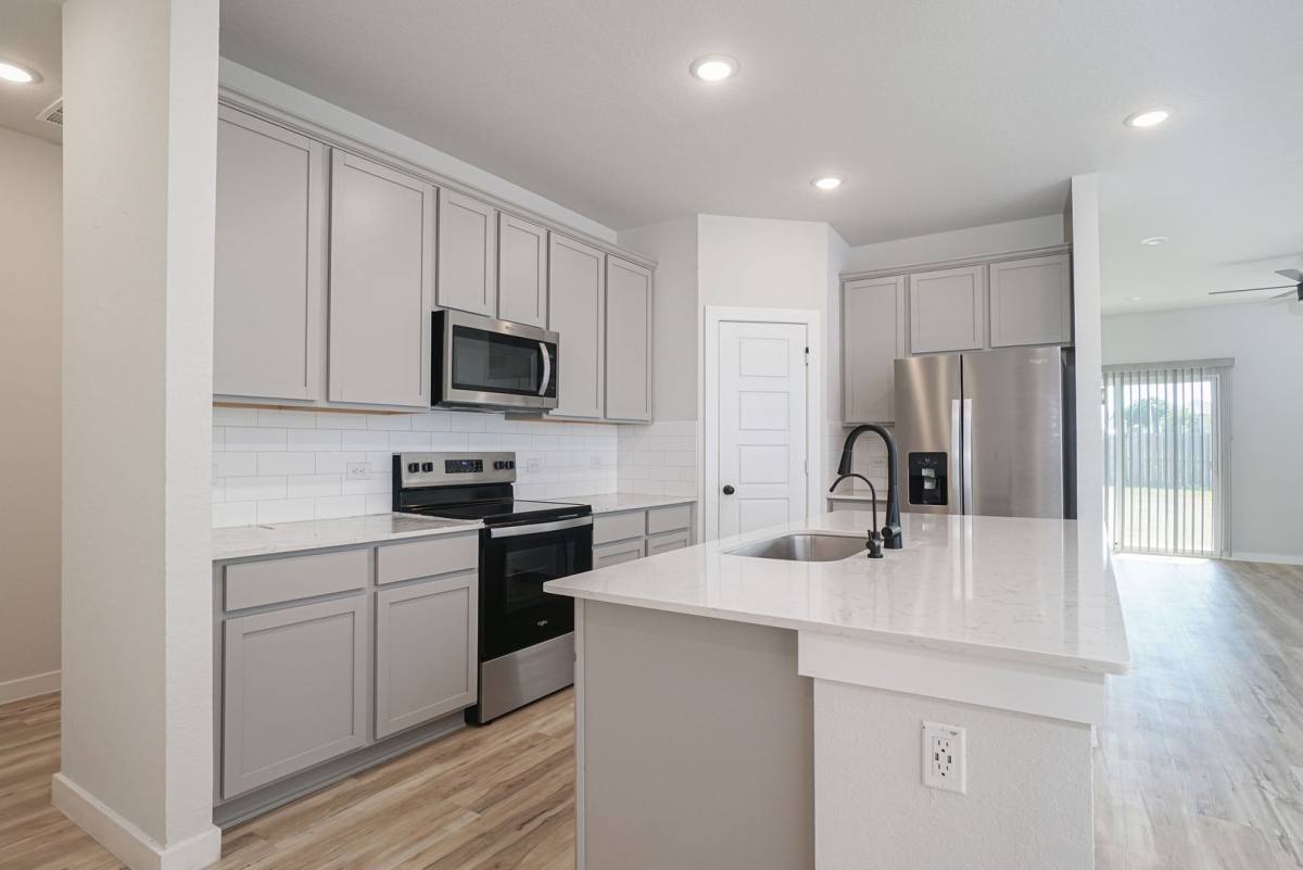 240 Brook Shadow, Cibolo, TX 78108 - House for Rent - Image 5