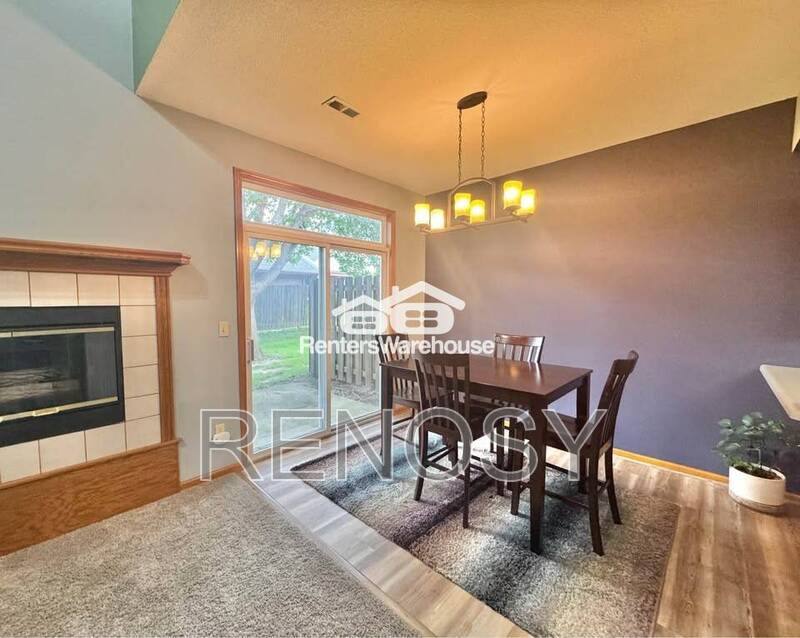 6800 Ashworth Rd #403, West Des Moines, IA 50266 - Townhouse for Rent - Image 4