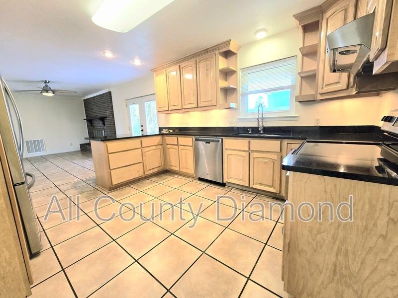 7523 Chipewa St, Panama City, FL 32404 - House for Rent - Image 5