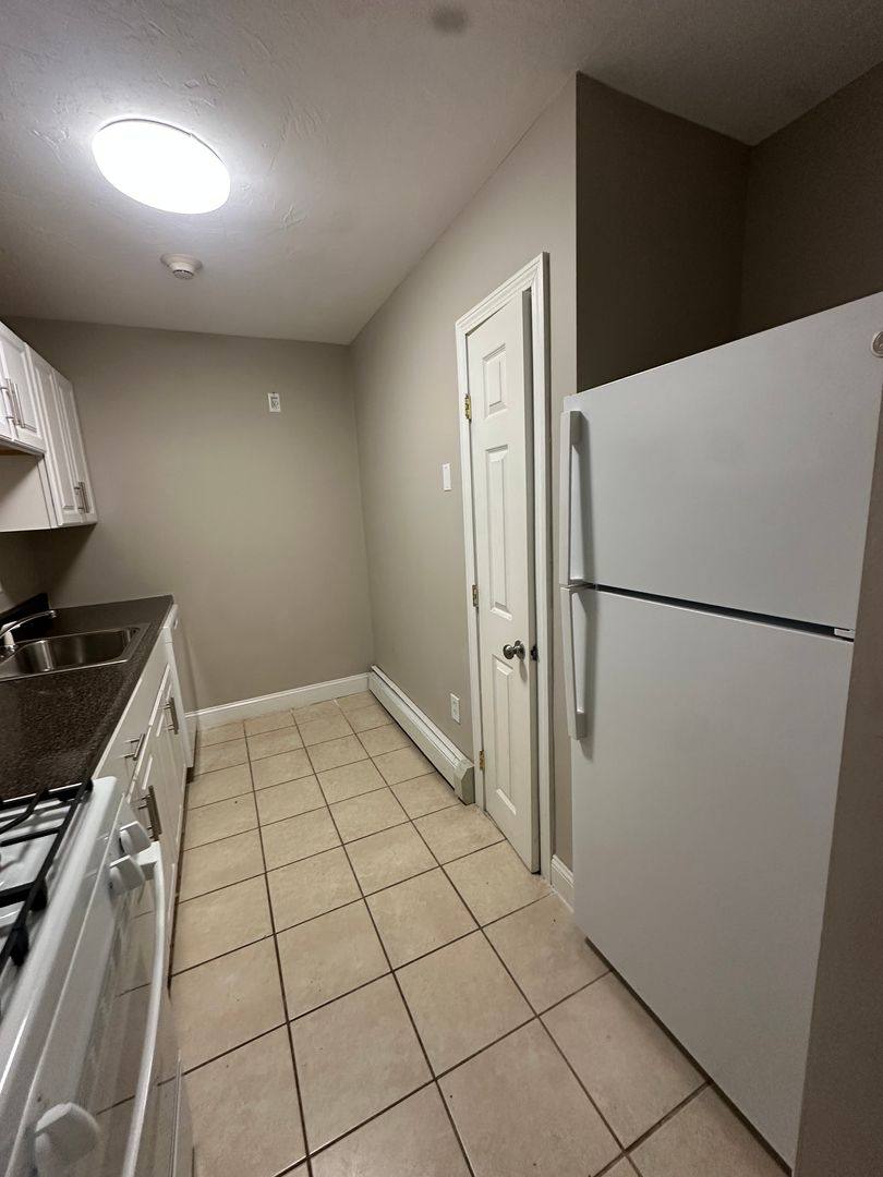 283-435 Oaklawn Ave, Cranston, RI 02920 - Apartment for Rent - Image 7