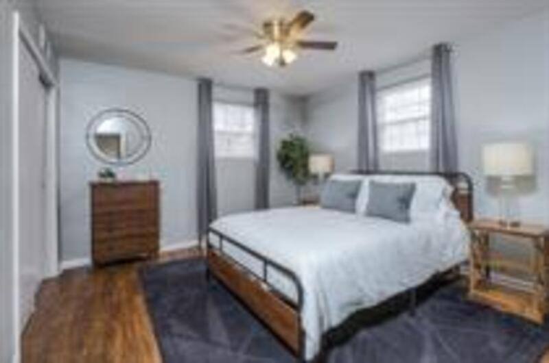 8325 Lowell Ave #5, Overland Park, KS 66212 - Apartment for Rent - Image 3