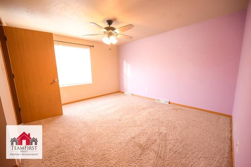 2135 S Broadway, Green Bay, WI 54304 - House for Rent - Image 10