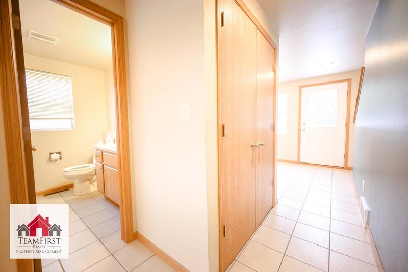 2135 S Broadway, Green Bay, WI 54304 - House for Rent - Image 5