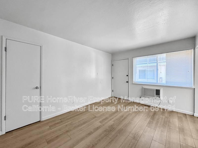 3226 X St #1, Sacramento, CA 95817 - Apartment for Rent - Image 1