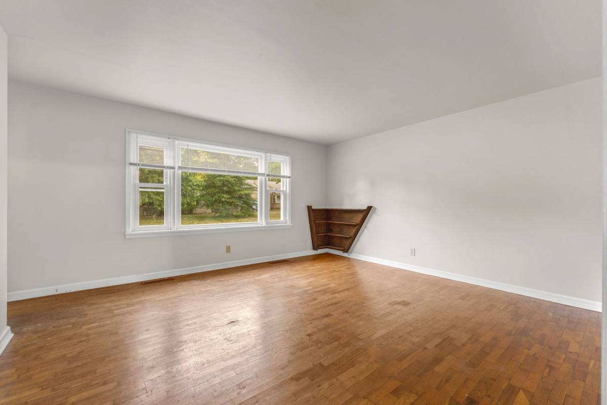 428 W Stanford St, Springfield, MO 65807 - Apartment for Rent - Image 7