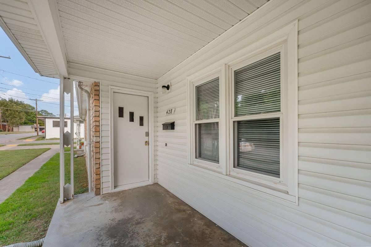 428 W Stanford St, Springfield, MO 65807 - Apartment for Rent - Image 4