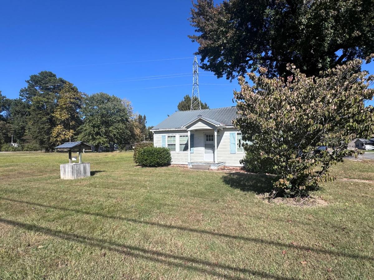3730 Benton Rd, Paducah, KY 42003 - House for Rent - Image 2