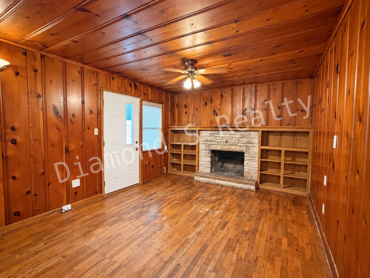 2223 N Delaware Ave, Springfield, MO 65803 - Apartment for Rent - Image 9