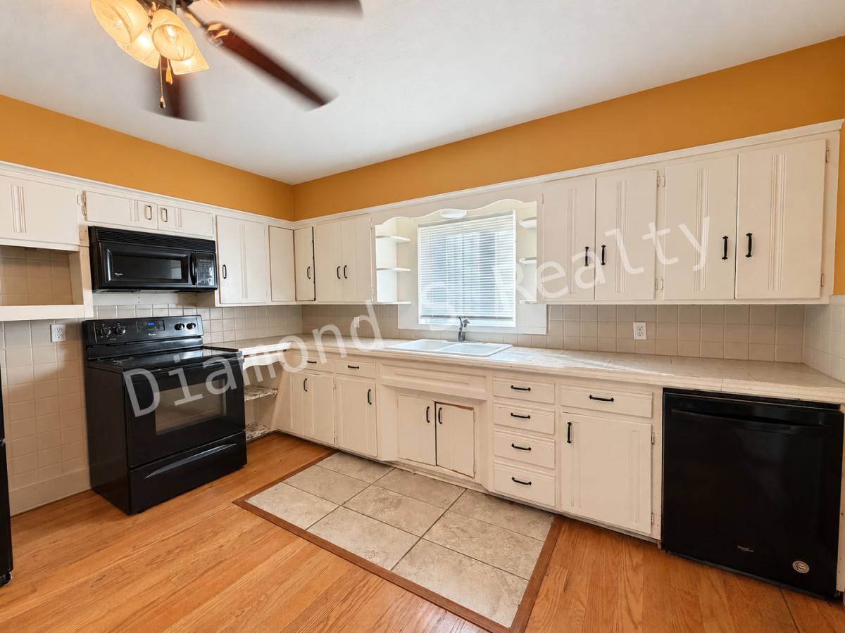 2223 N Delaware Ave, Springfield, MO 65803 - Apartment for Rent - Image 6