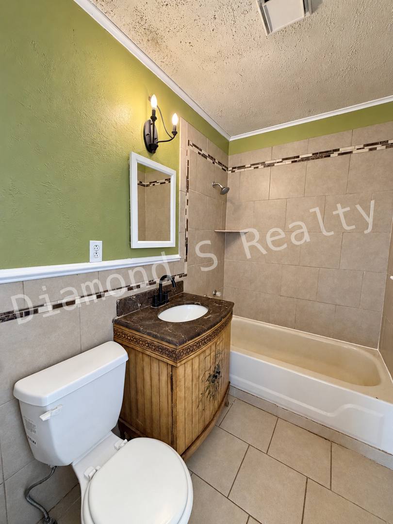 2223 N Delaware Ave, Springfield, MO 65803 - Apartment for Rent - Image 10