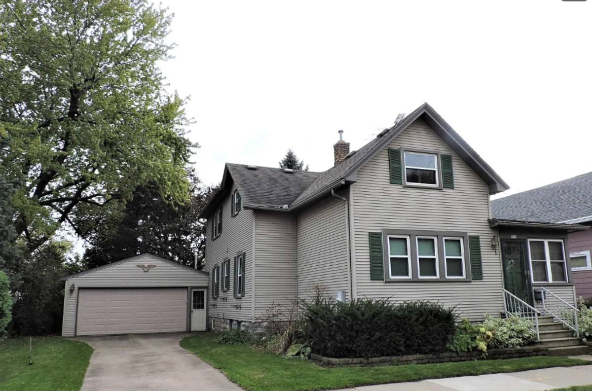 905 Harney Ave, Oshkosh, WI 54901 - Apartment for Rent - Image 2
