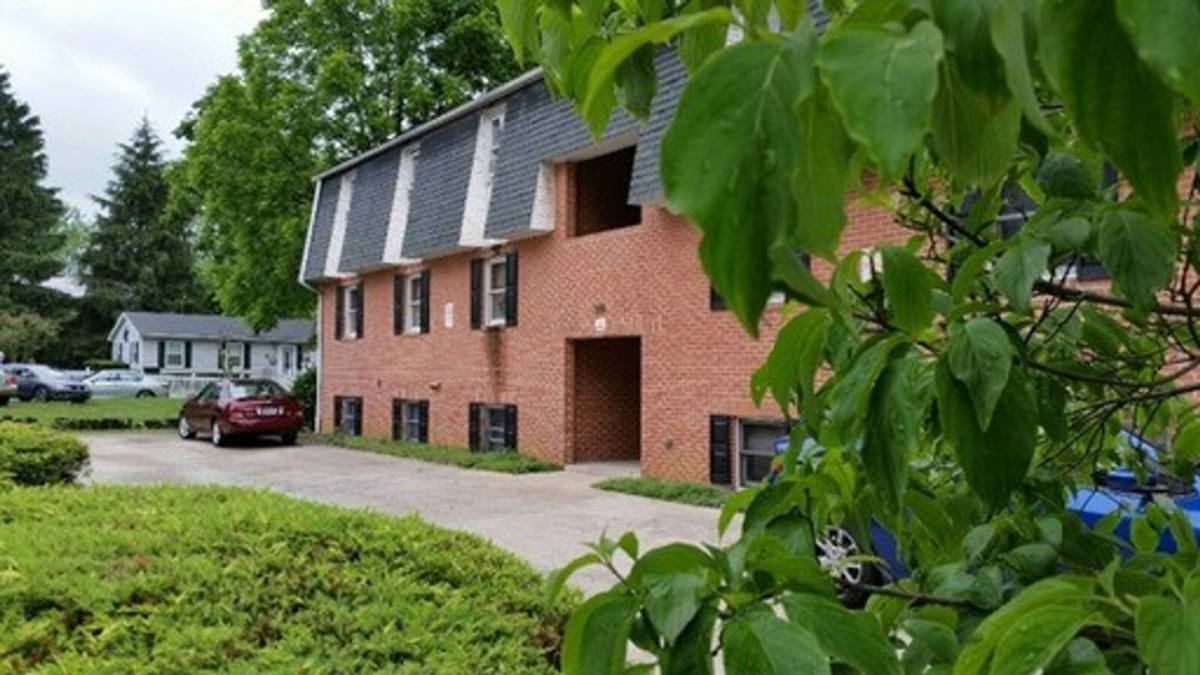 Apartment for rent at 315 W German St, Shepherdstown, WV 25443
