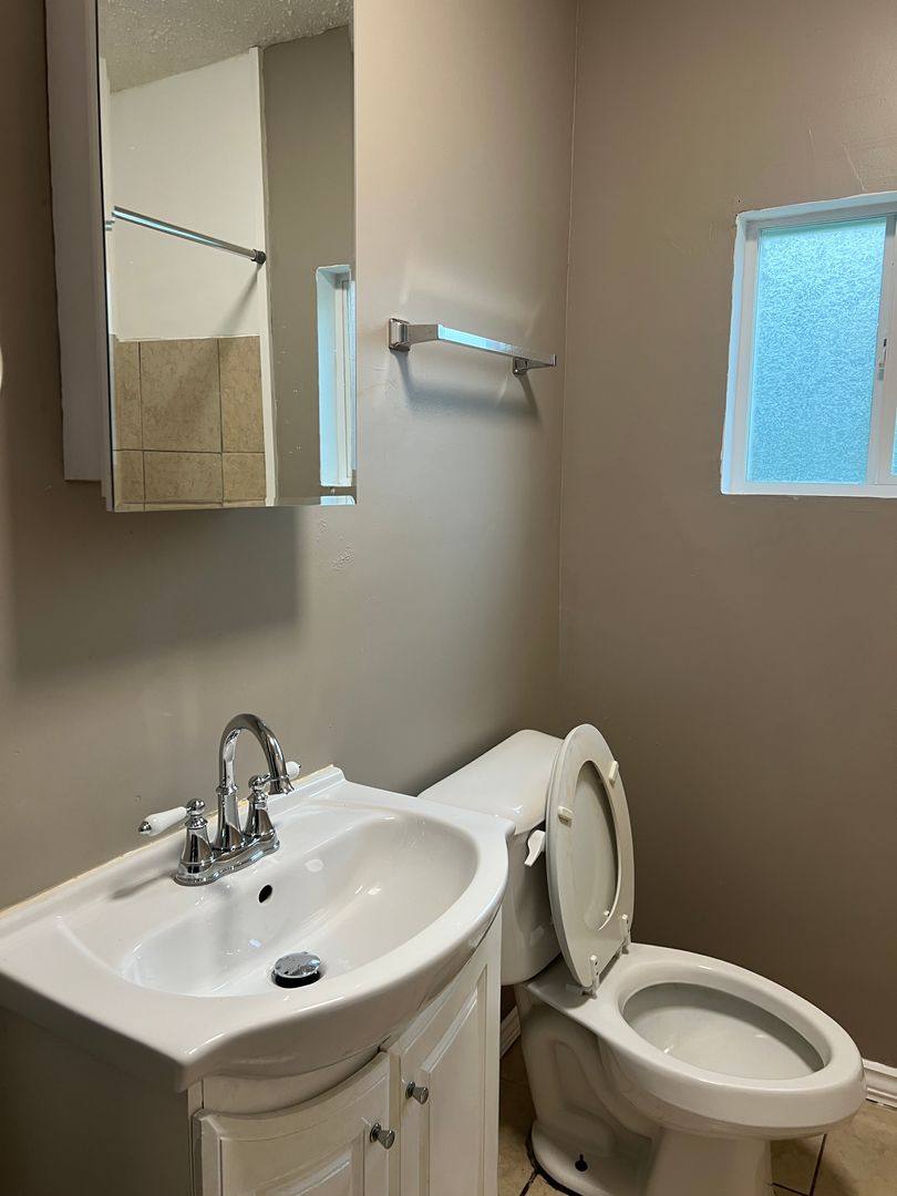 3938 N Sheridan Ave, Indianapolis, IN 46226 - House for Rent - Image 9