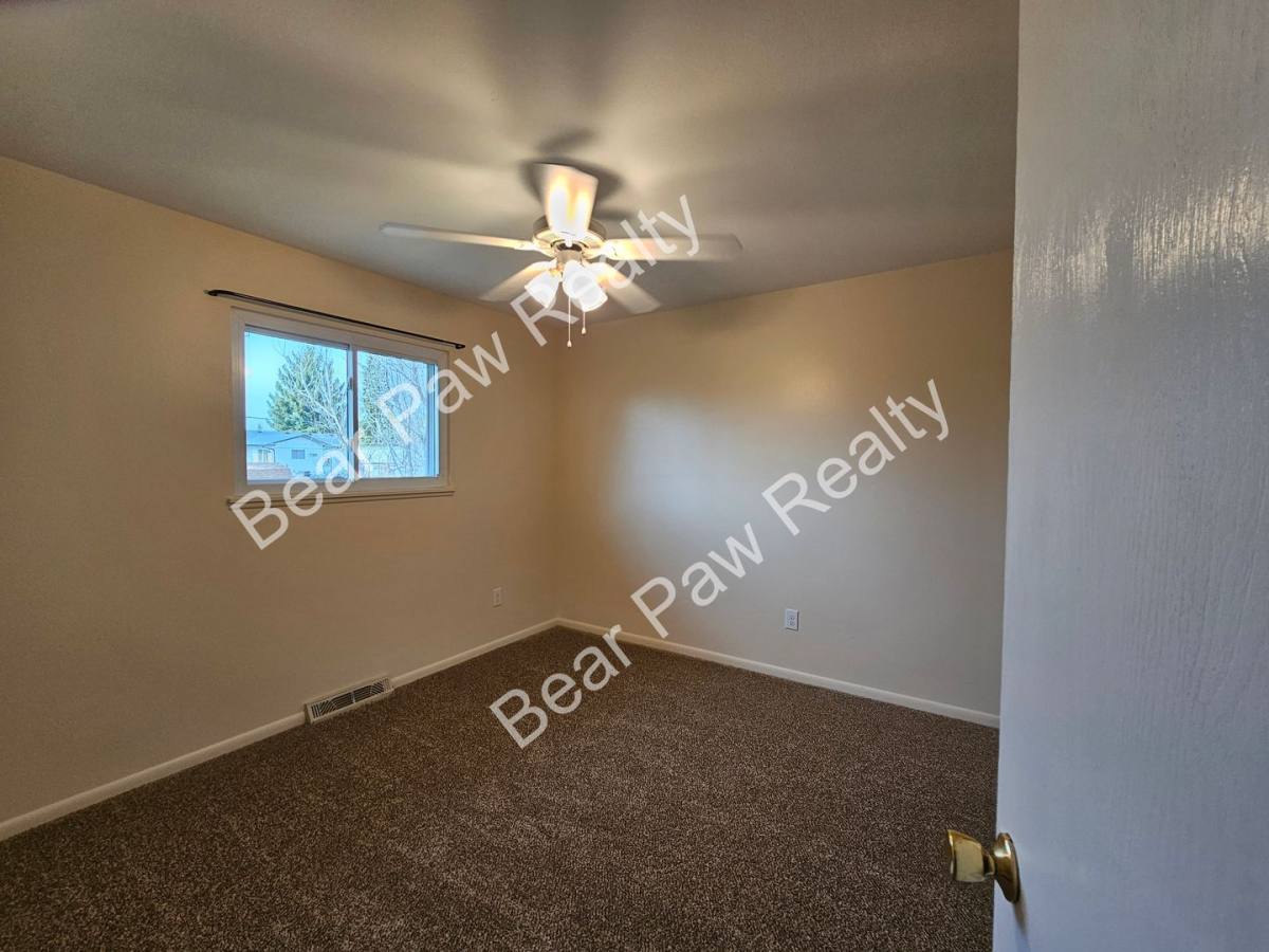 905 New Bedford Dr, Cheyenne, WY 82009 - House for Rent - Image 9