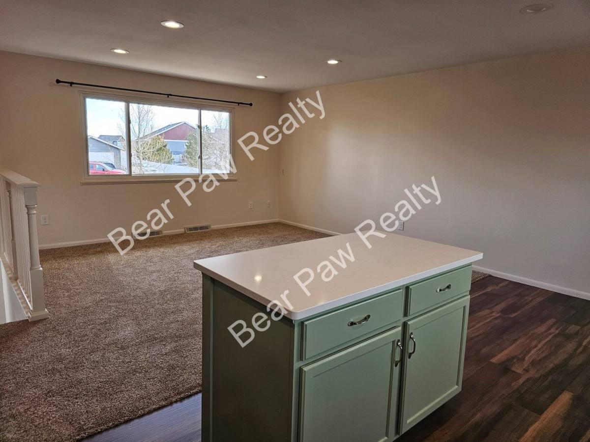 905 New Bedford Dr, Cheyenne, WY 82009 - House for Rent - Image 6