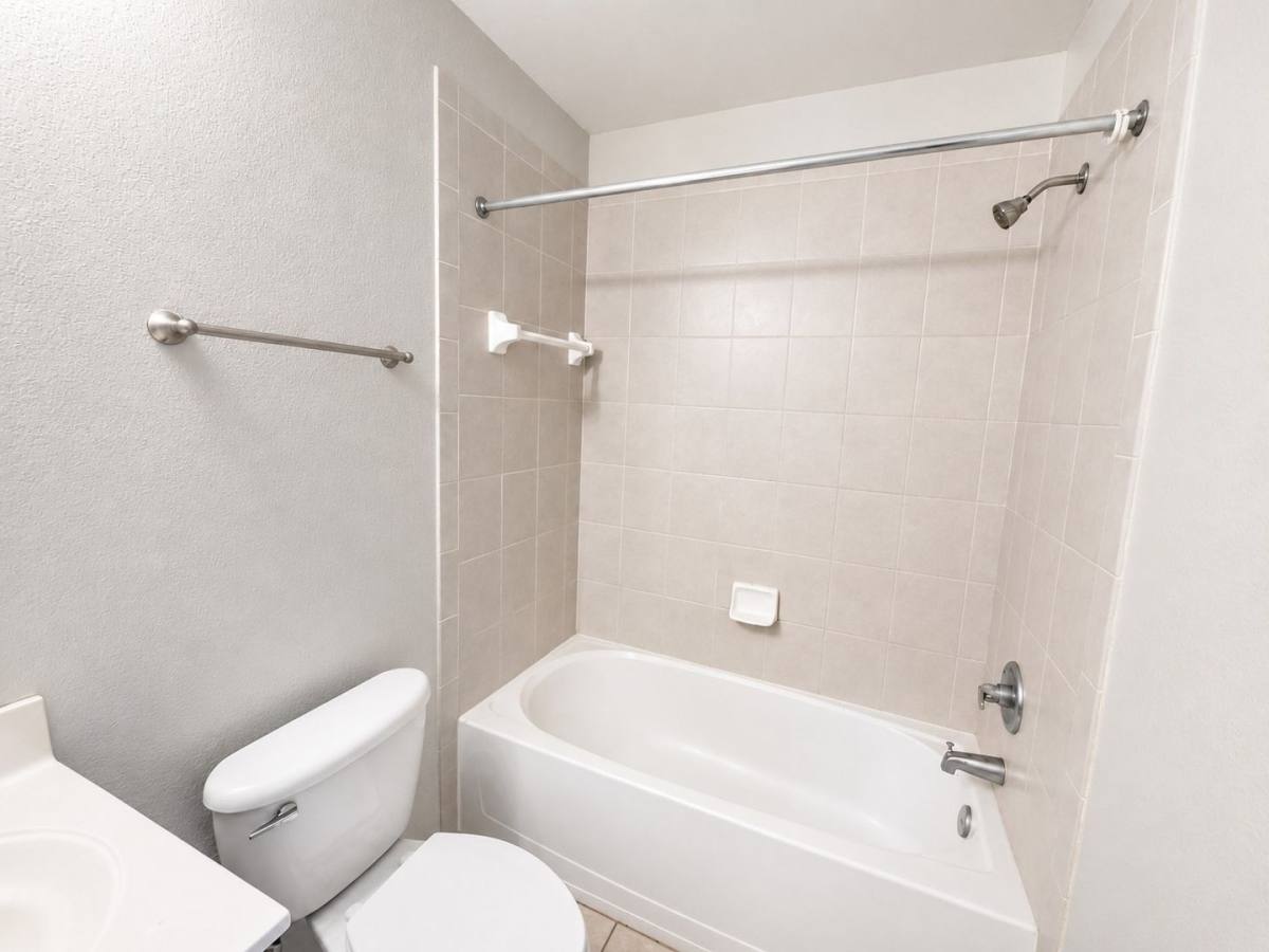 4850 51st St W #2205, Bradenton, FL 34210 - Townhouse for Rent - Image 9