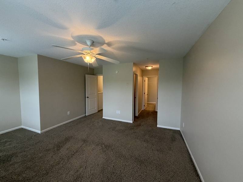 150 80th St #105, West Des Moines, IA 50266 - Townhouse for Rent - Image 9