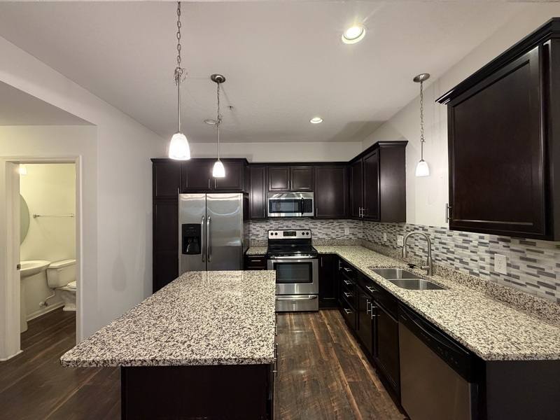 150 80th St #105, West Des Moines, IA 50266 - Townhouse for Rent - Image 5