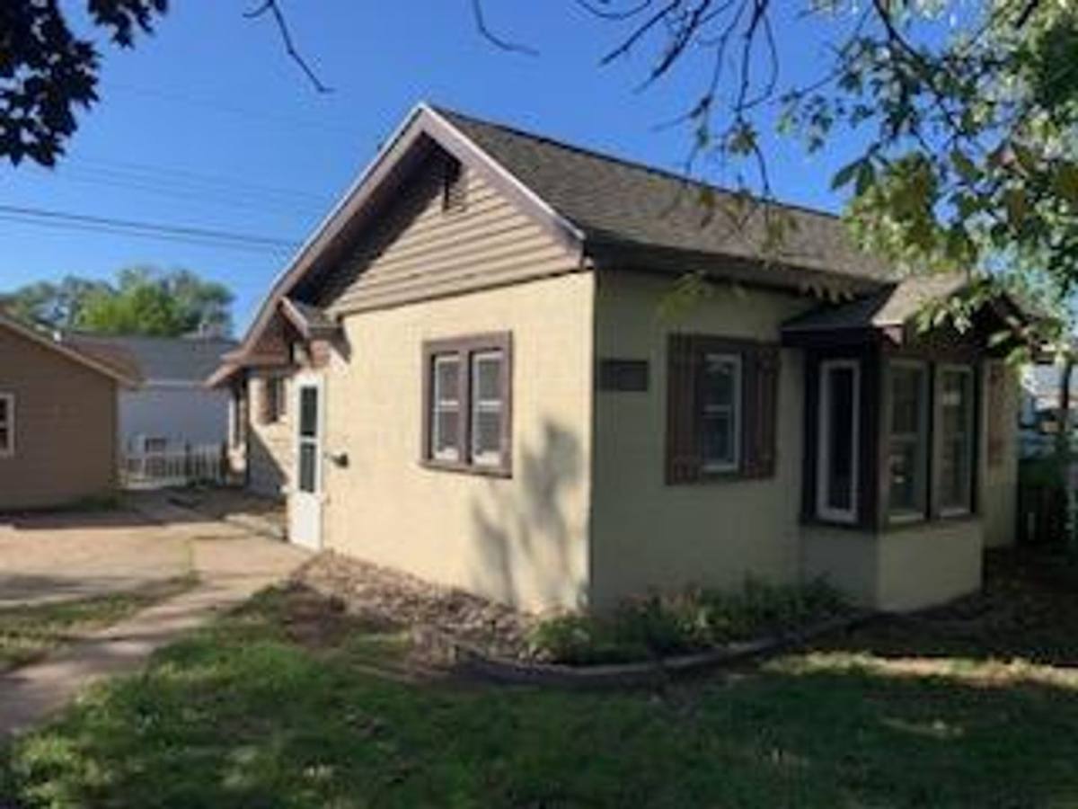 2233 Kane St, La Crosse, WI 54603 - House for Rent - Image 7