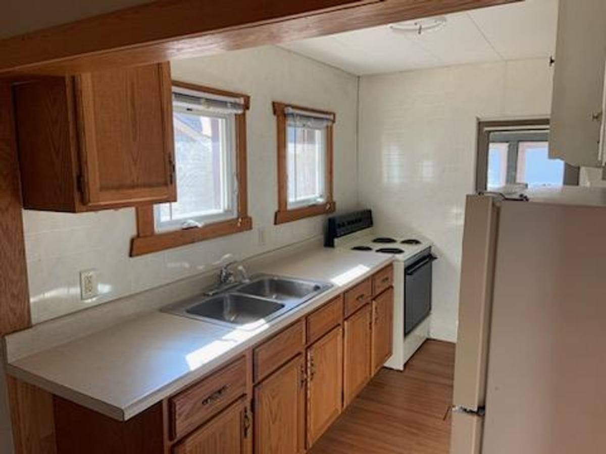 2233 Kane St, La Crosse, WI 54603 - House for Rent - Image 2