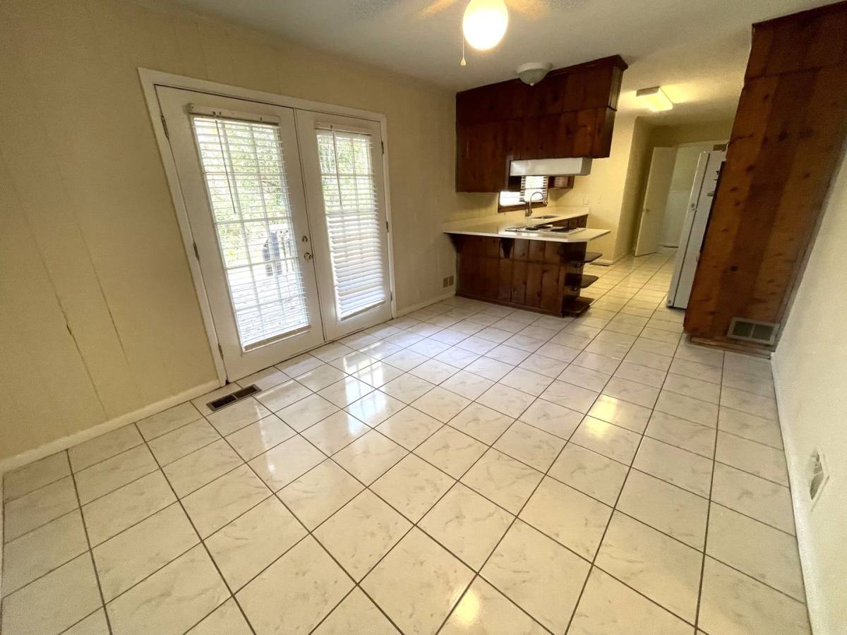 160 Pineview Dr, Athens, GA 30605 - House for Rent - Image 4